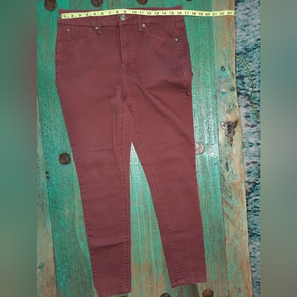 Seven7 High Rise Tummyless Slimming Brick Red Skinny Jeans size 12 EUC - Picture 10 of 11